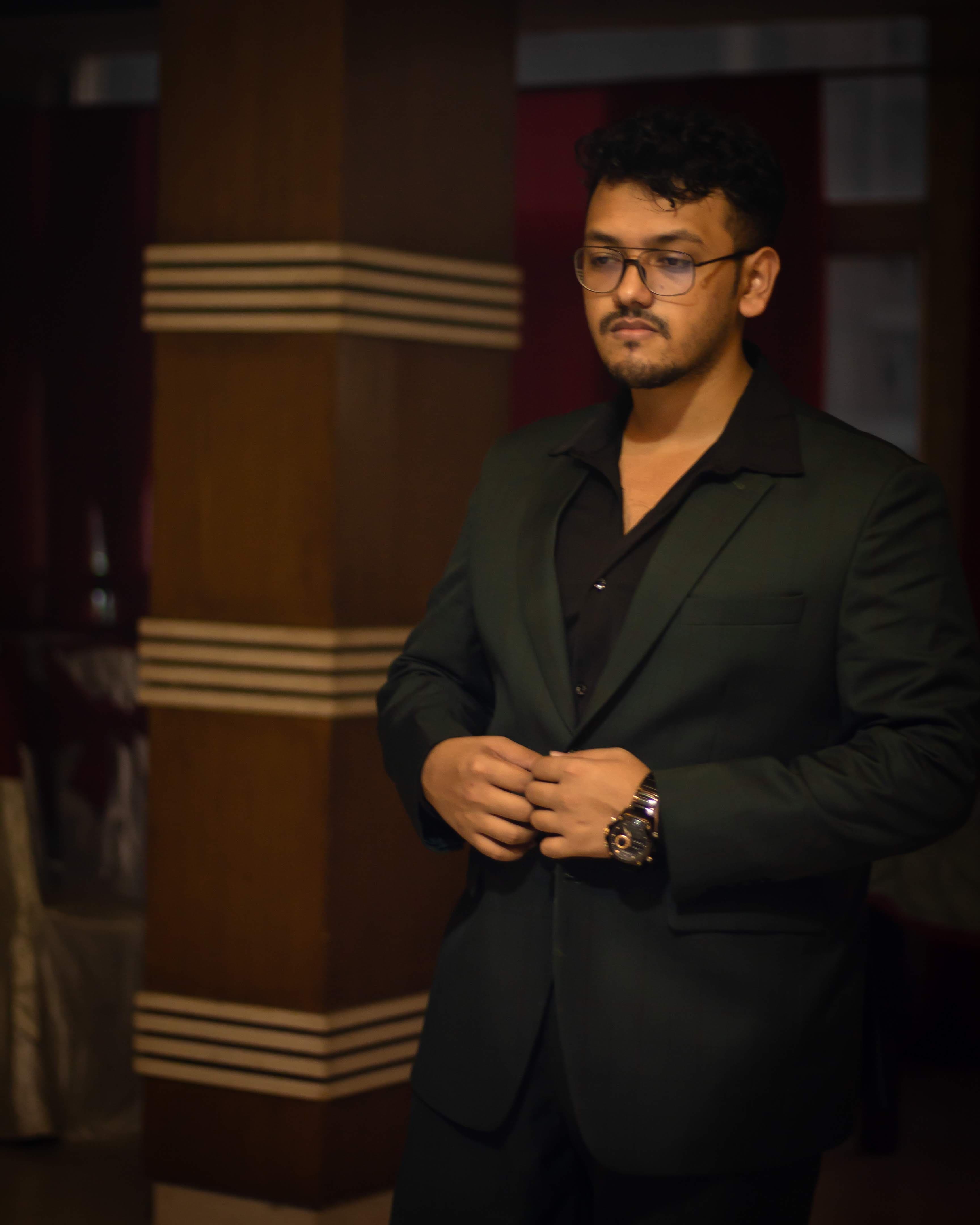 Aminur Rahman - Executive Portrait and Technical Consultant